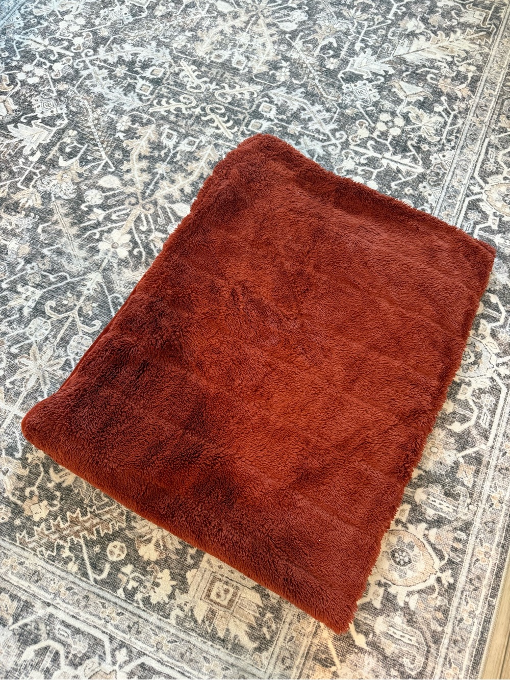 Plush Rust Brown Throw Blanket - Cozy Home Accent